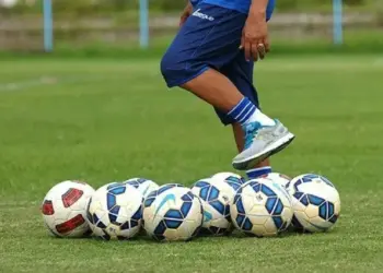 Diklat Sepak Bola Paku Jaya di Kota Tangsel Diliburkan