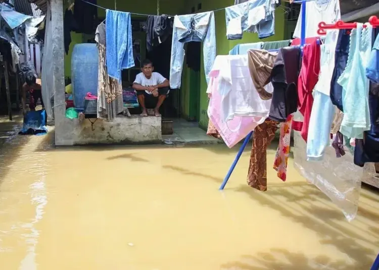 Pemukiman Warga Tergenang Banjir di Kresek