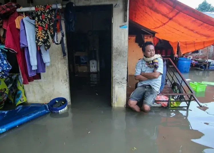 Akibat Curah Hujan Tinggi, Pemukiman warga Terendam Banjir