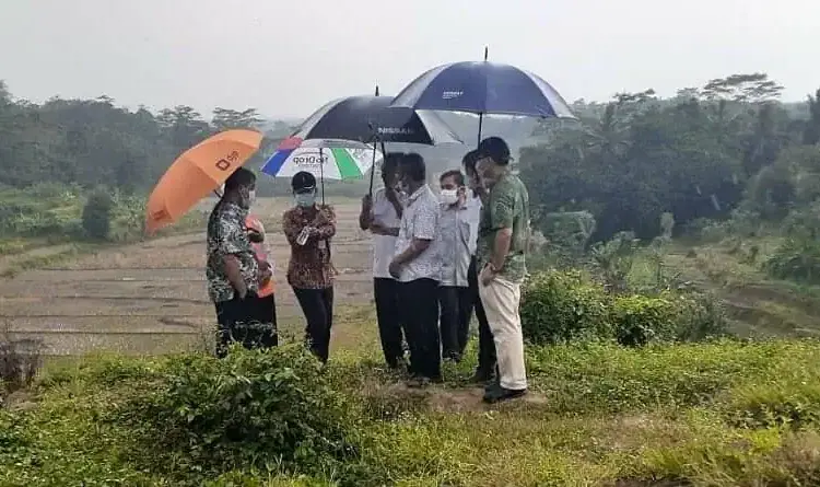 Kurang dari 2000 m2, Lahan Relokasi SDN Inpres Cikeusal Ditolak