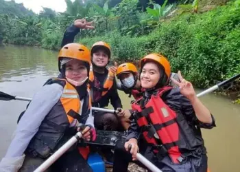 Sungai Jeletreng Kota Tangsel Jadi Wisata Arung Edukasi