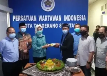 Syukuran Kantor Baru, Wali Kota Airin Apresiasi PWI Kota Tangsel