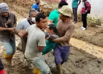 Buruh Bangunan Tertimbun Longsor, Diselamatkan Personel BPBD Lebak