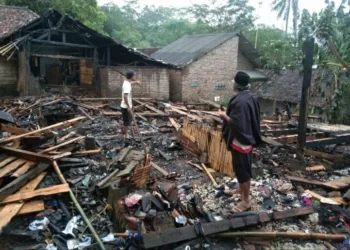 Bangunan Majelis dan Dapur Rumah di Pandeglang Ludes Terbakar