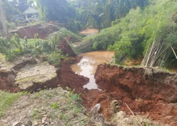 Longsor Kepung Kawasan Perumahan Elit BSD Serpong