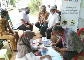 BPN Kota Tangsel Bayar Ganti Rugi Warga Terdampak Banjir