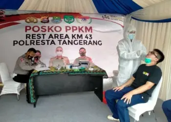 99 Pengendara Tol Merak Jalani Swab Test Antigen