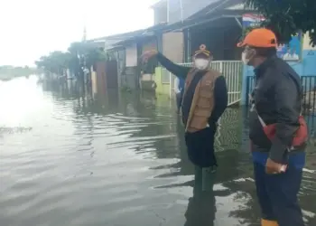 Tanggul Kisdam Bocor,  Garden City Tangerang Terendam Banjir