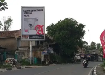 Iklan Rokok Banjiri Jalan Protokol Pandeglang