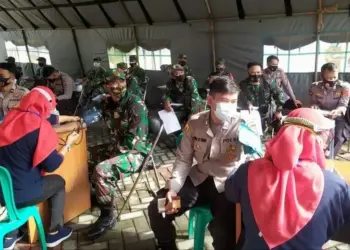 Personel TNI dan Polri serta Pegawai Kejari dan PN Divaksin Covid-19