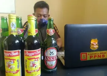 Satpol PP Kabupaten Lebak Amankan Puluhan Botol Miras