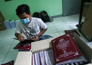 Melihat, Produksi Al Quran Braille Untuk Penyandang Tunanetra