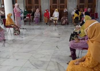 Peringatan Hari Kartini, Perempuan Terdampak Covid-19 “Diguyur” Bantuan dari Baznas RI dan KPPRI