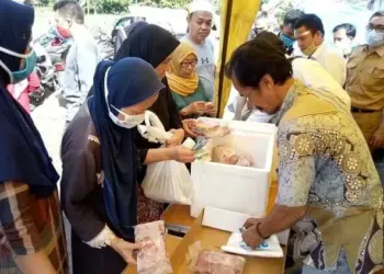 Stabilkan Harga, Bulog dan Diskoperindag Kabupaten Serang Gelar OP Daging