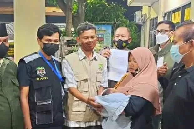 Ibu Tinggalkan Bayi ke Warga, Dengan Alasan Titip, Namun tak Kunjung Kembali