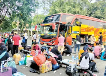 Pemberlakukan Larangan Berakhir, Warga Ramai-ramai Mudik