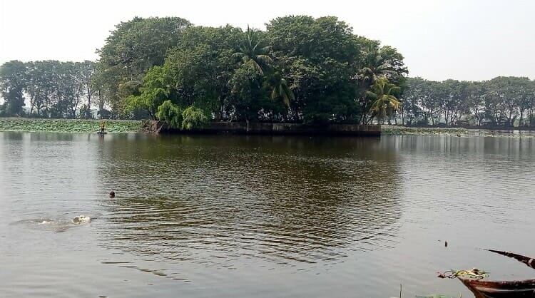 Objek Wisata Danau Tasikardi di Kab. Serang Masih Digembok