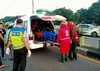 Diseruduk Dump Truck Lalu Ditindas, Perempuan Muda Tewas