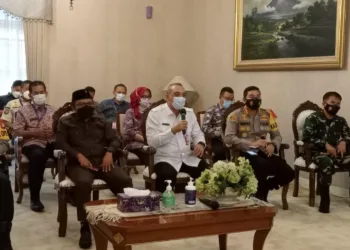 Bupati Zaki Minta Pengunjung Mal Maksimal 50 Persen