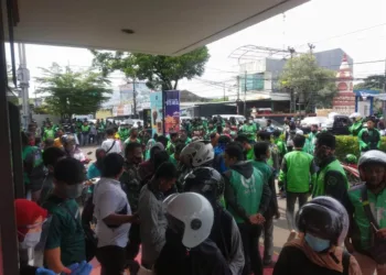 Terjadi Kerumunan di McDonald’s Ciceri, Begini Reaksi Satpol PP dan Satgas Covid-19 Kota Serang