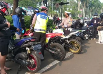 Puluhan Motor Berknalpot Bising di Kota Tangsel Ditilang Polisi