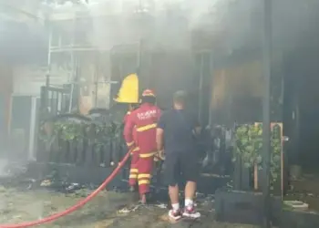 Dua Ruko dan Rumah di Ciputat Tangsel Hangus Dibakar Api