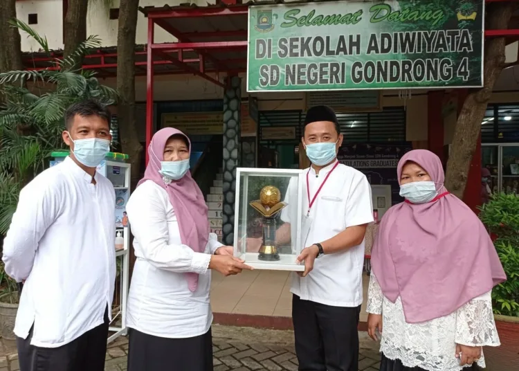 Peraih Adiwiyata Mandiri Pertama di Cipondoh , SDN Gondrong 4 Sudah Bina 12 Sekolah Adiwiyata