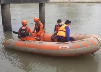 Pria yang Terjun ke Kali Cisadane Belum Ditemukan, Pencarian Dilanjutkan Esok Hari