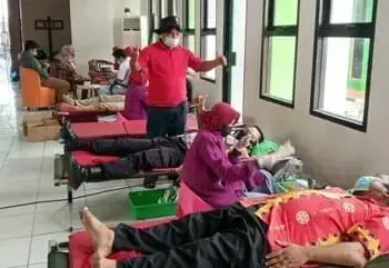 PMI Kecamatan Pinang dan Sahabat Uis Foundation Gelar Donor Darah