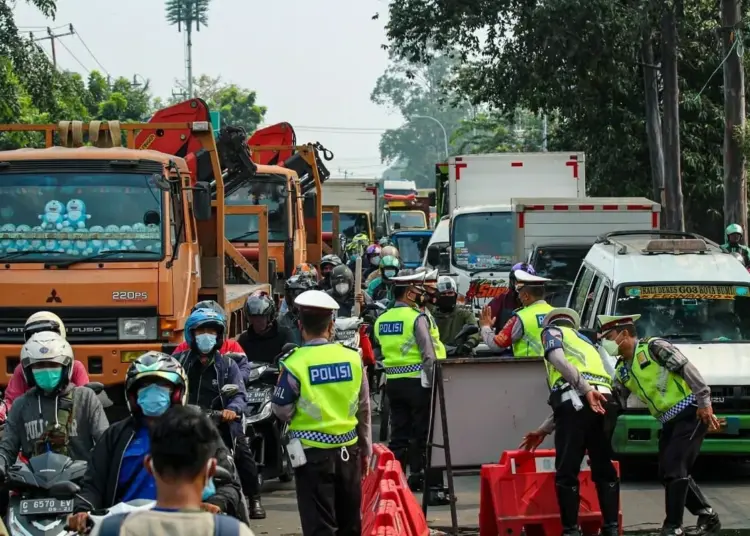 Pengetatan Pos Penyekatan PPKM Darurat di Batuceper