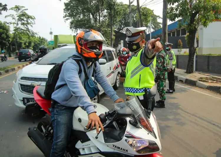 Pengetatan Pos Penyekatan PPKM Darurat di Batuceper