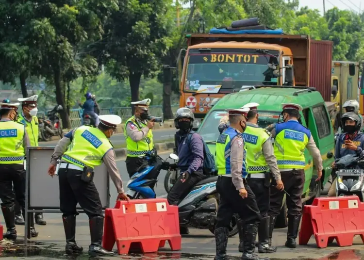 Pengetatan Pos Penyekatan PPKM Darurat di Batuceper