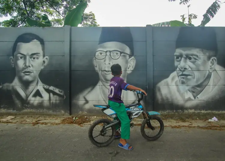 Potret Mural Bertema Presiden RI dan Pahlawan Nasional di Jalanan Cipondoh