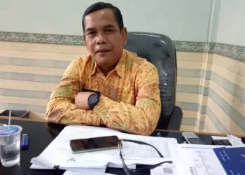 Kepala Bidang (Kabid) Pelayanan Pendaftaran Penduduk Disdukcapil Kabupaten Serang, Hanafi. (ISTIMEWA)