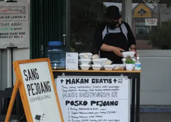 Potret Kedai Kopi di Tangerang Sediakan Sajian Gratis Selama PPKM