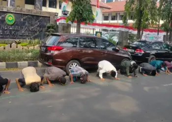 Terdakwa Kasus Penyerobotan Tanah Divonis Bui, Warga Sujud Syukur