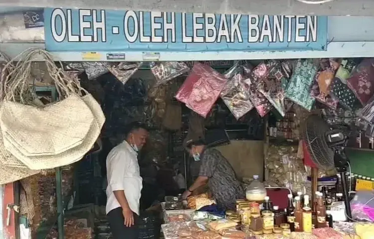 Usai Dikenakan Presiden, Penjual Baju dan Aksesoris Adat Baduy di Lebak Banjir Pesanan