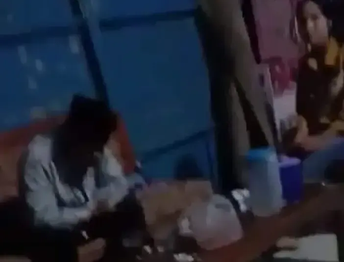 Viral! Video Camat Cigeulis Diduga Sedang Mabuk Beredar di Medsos