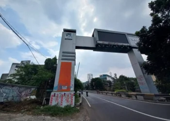 Gapura Perbatasan Tangsel Penuh Coretan Vandalisme