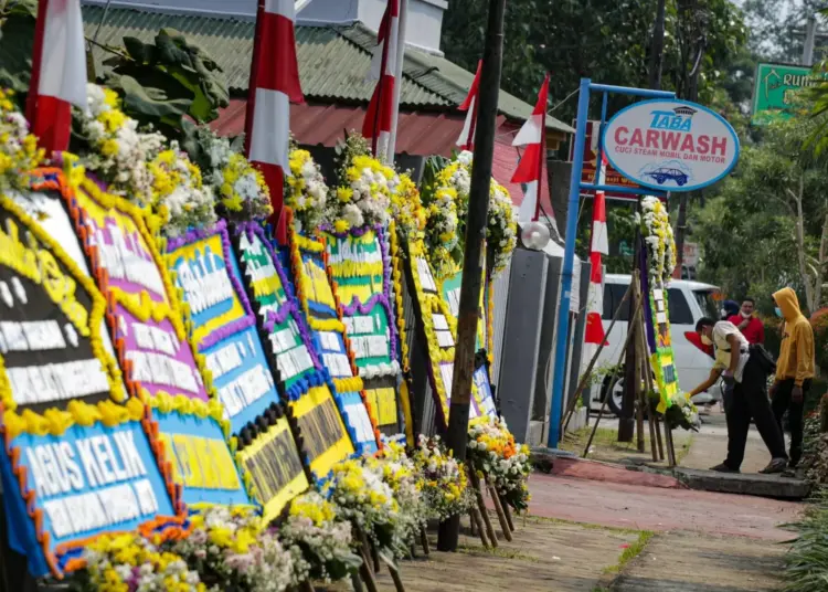 Potret Karangan Bunga Ucapan Duka Cita Penuhi Lapas Klas 1 Tangerang