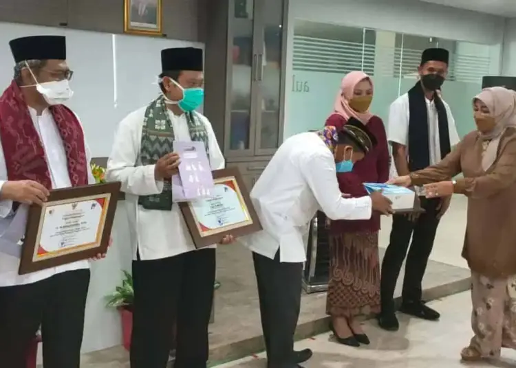 RSUD Balaraja HUT ke-10, Nakes Kenakan Koko dan Kebaya