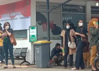 Keluarga Korban Menunggu Informasi Narapidana Yang Terbakar