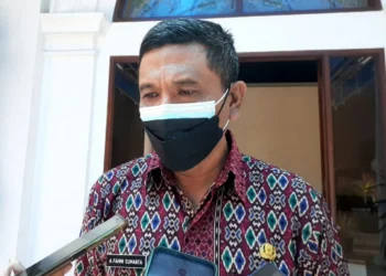 A. Fahmi Sumanta, Kepala BKD Pandeglang, di wawancara di lingkungan Pendopo Bupati Pandeglang, Kamis (28/10/2021). (NIPAL SUTIANA/SATELITNEWS.ID)