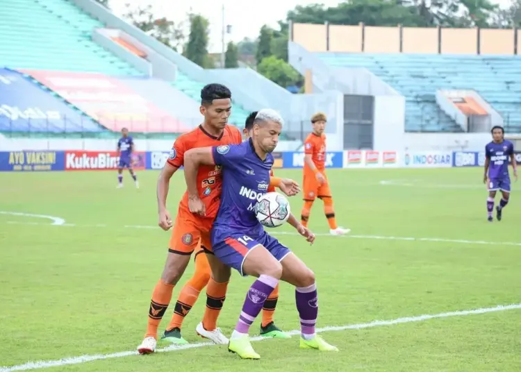 Diimbangi Juru Kunci, Persita Rawan di Lini Belakang