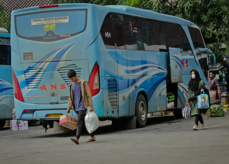 Potret Jelang Pemberlakuan Wajib Tes PCR Sebagai Syarat Perjalanan Moda Transportasi