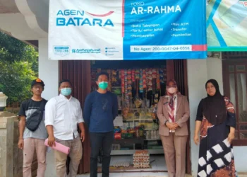 VERIFIKASI AGEN E-WAROENG–Dinas Sosial menggandeng Kepolisian, Kejaksaan dan Kodim, melakukan verifikasi agen E-Waroeng dalam program BPNT di 35 Kecamatan se-Kabupaten Pandeglang, Minggu (14/11/2021). (ISTIMEWA)