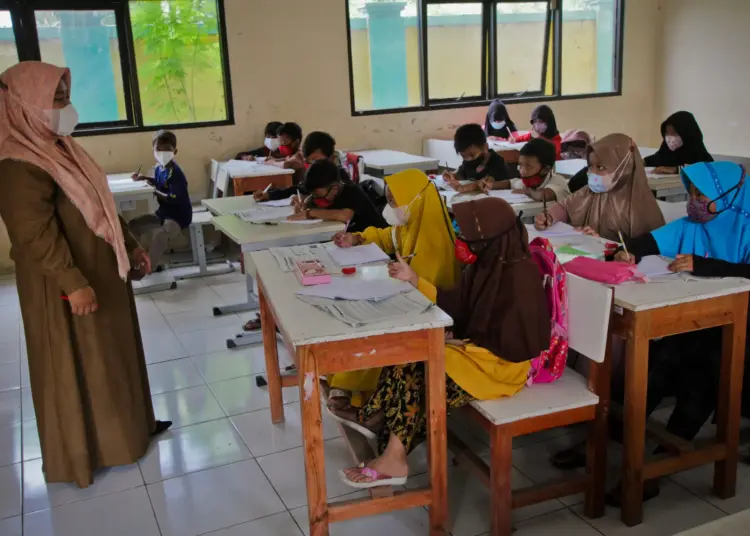 Potret PTM Terbatas di SDN Kiara Payung yang Sempat Disegel