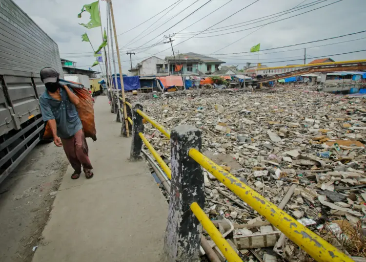 Potret Tumpukan Sampah di Kali Prancis Dadap, Kosambi