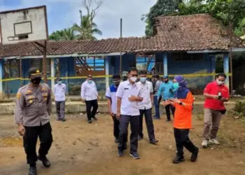 Bupati Iti Sebut Gedung SMPN 1 Cibeber yang Ambruk Memang Tak Layak