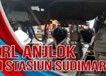 KRL Serpong-Tanah Abang Anjlok di Stasiun Sudimara